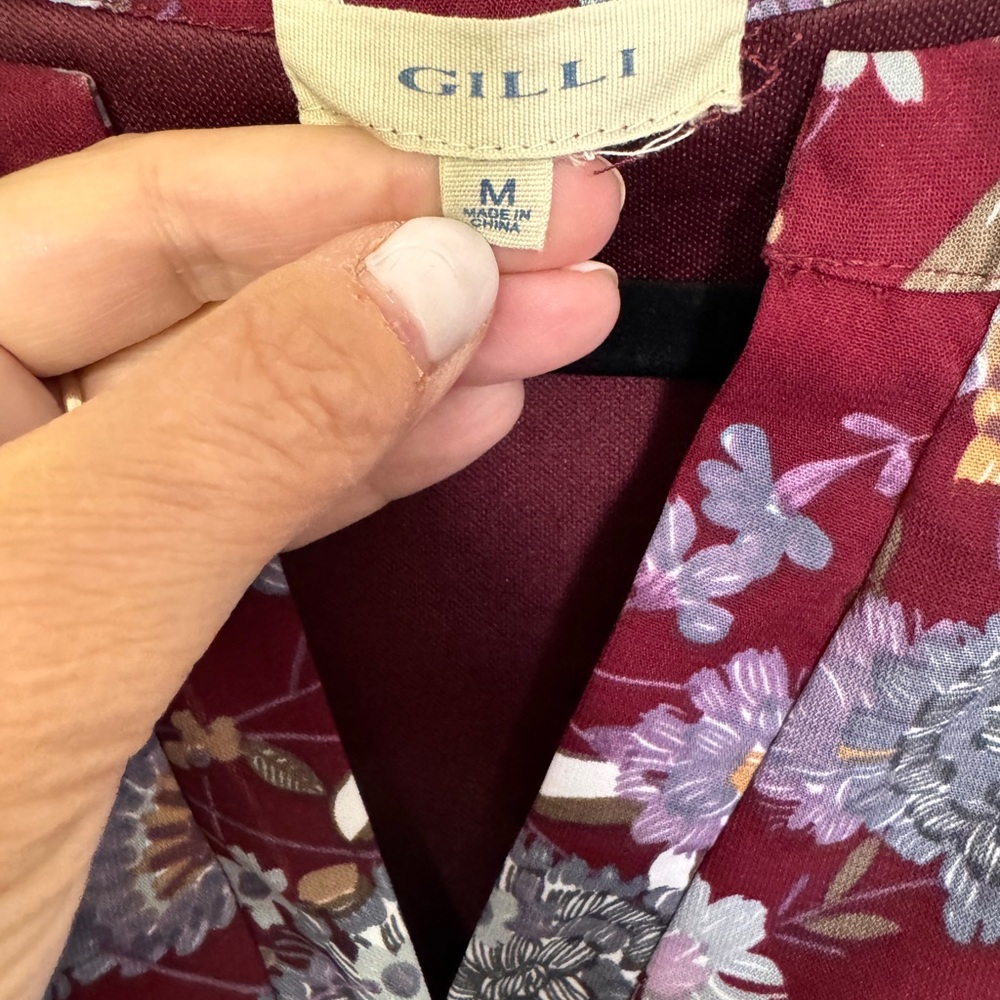 Gilli Burgundy Floral V-Neck Dress Size Medium - Picture 3 of 7